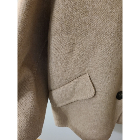 Stylish Light Caramel Wool Coat - Picture 3 of 5